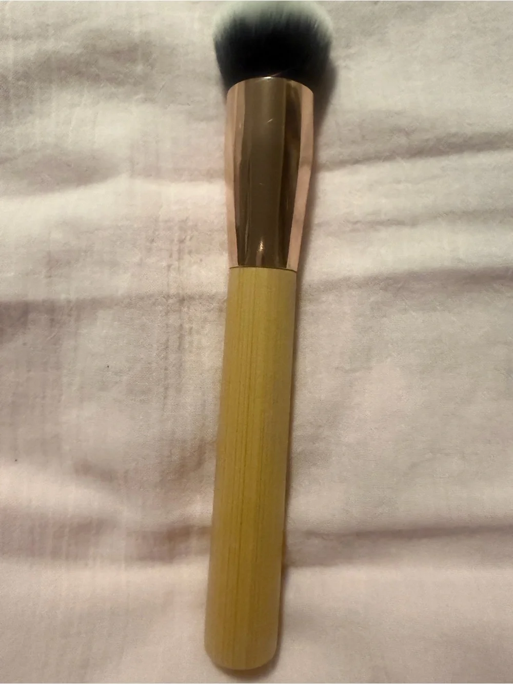 TARTE Maracuja Juicy Blush/ Foundation Wooden Handle  Brush  (NEW)